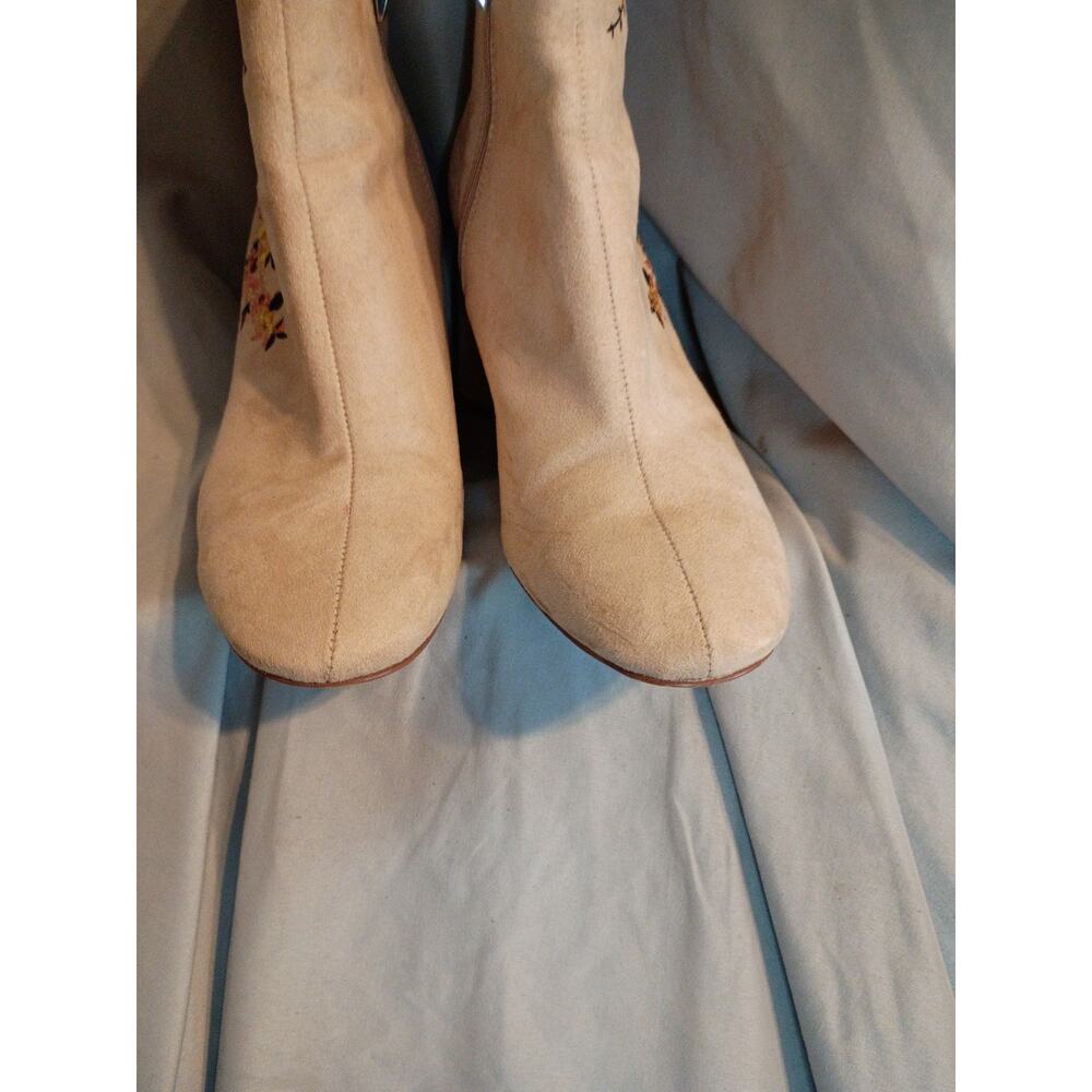 Zara Ankle Boots Tan Suede Floral Embroidered Sz 6.5 Boho Festival - Picture 3 of 10